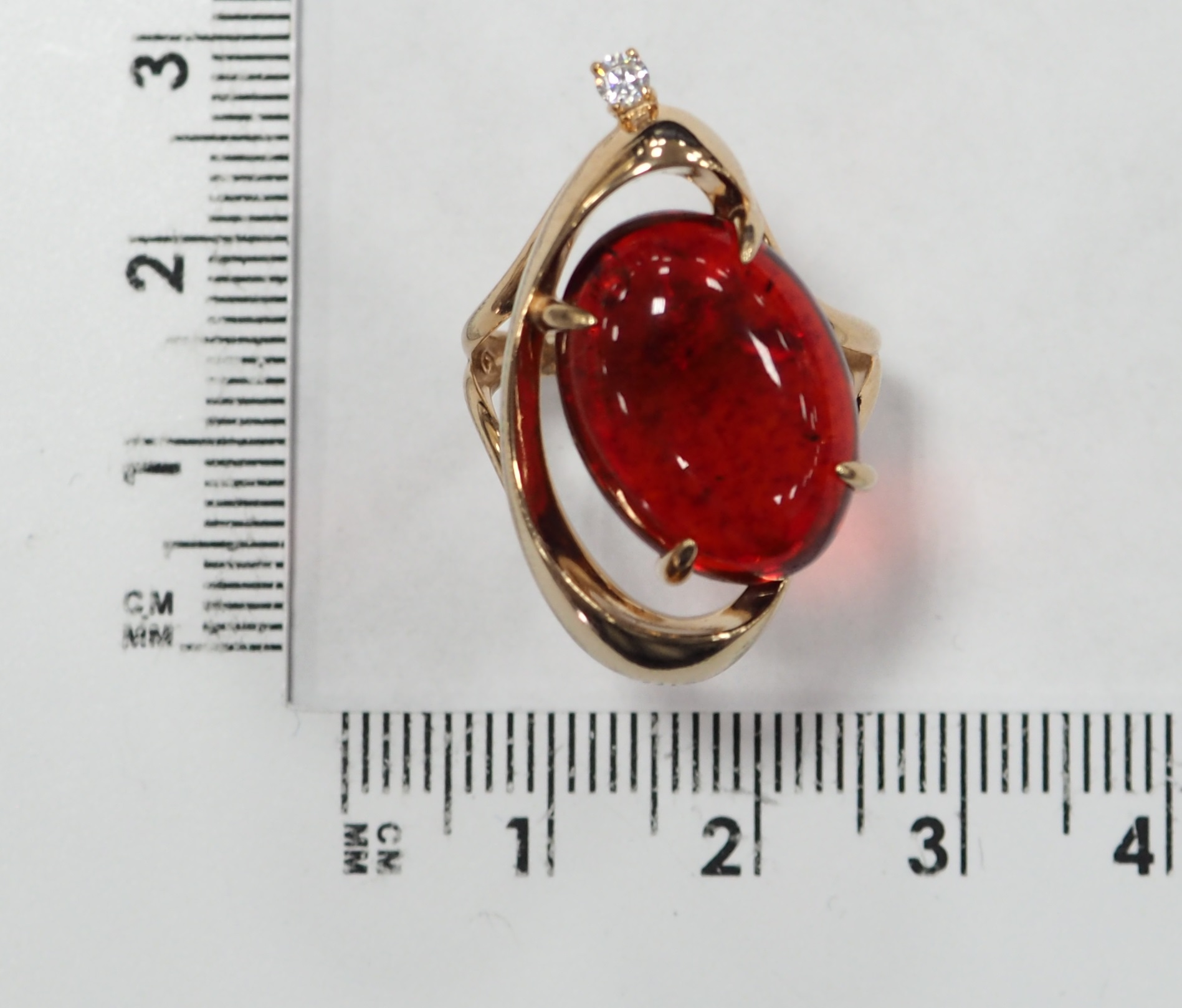 Серебряное кольцо с янтарем